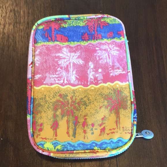 Kipling pencil case. - Picture 4 of 4